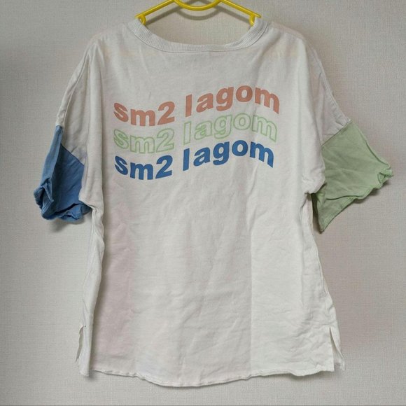 Used Kids' T-shirts - Picture 2 of 2